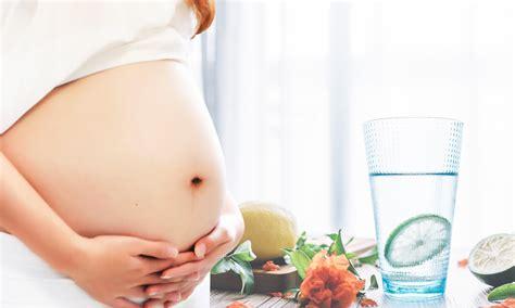 孕妇前三个月吃什么对胎儿好(孕妇在怀孕期间前三个月应该吃什么食物)
