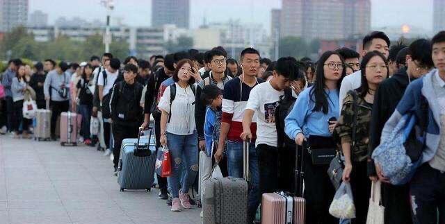 上海虹桥机场国际航班取消了吗(成都双流机场至上海虹桥机场今日航班查询)
