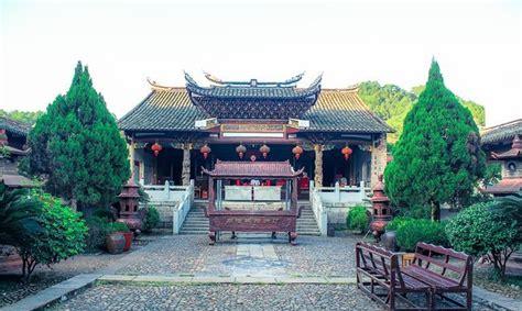 城隍庙在哪里(上海城隍庙里面有玩的地方吗)